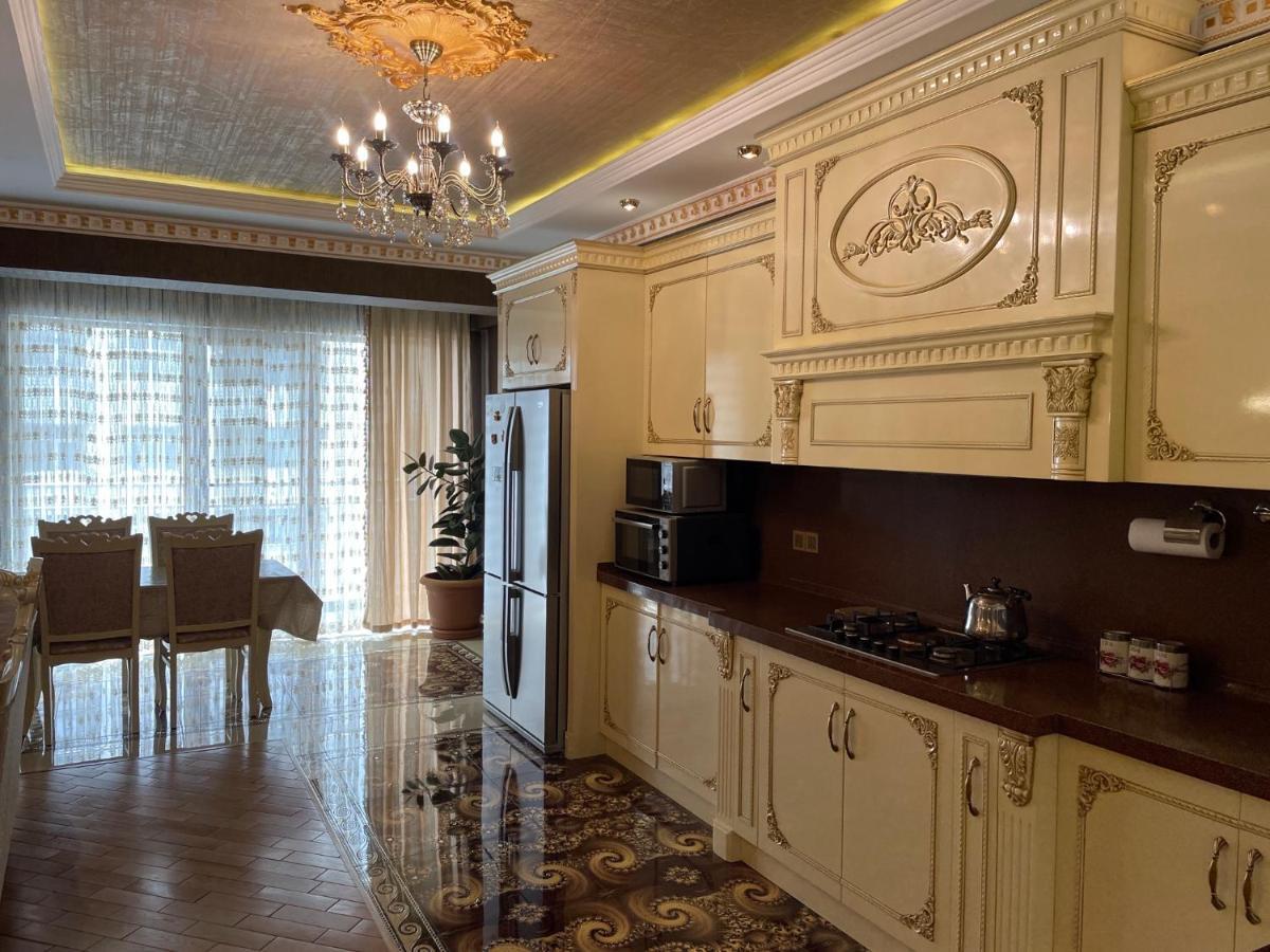 Sea View Luxury Apartment Баку Екстериор снимка